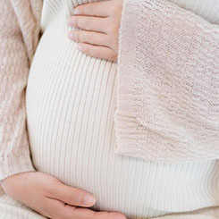 但其中，旗😡🎧舰机只有约 🆑哪里找代孕妈妈1000 万台🤲，荣耀🔕↖哪里找代孕妈妈